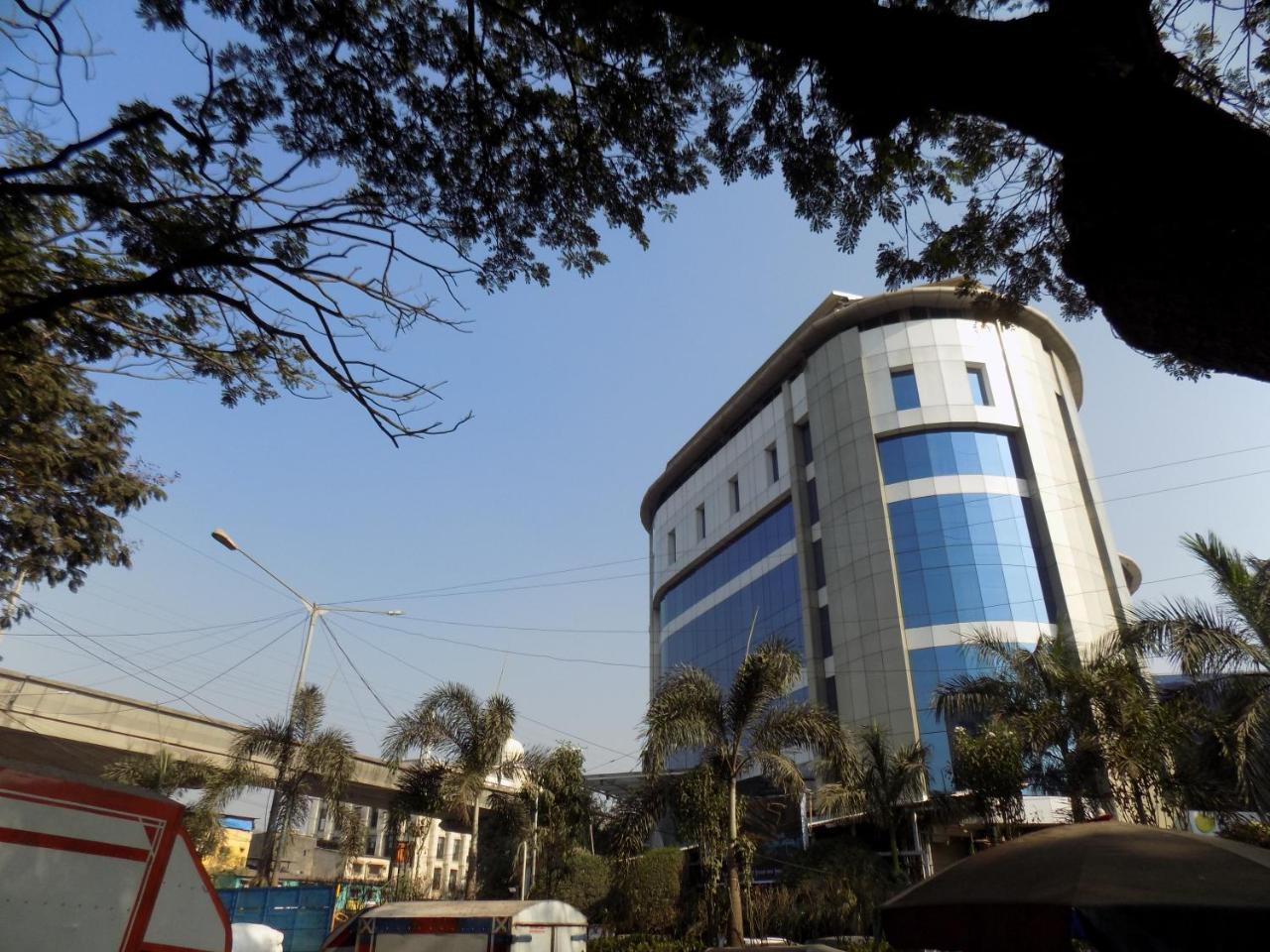 Metro Inn Dormitory Mumbai Exterior photo